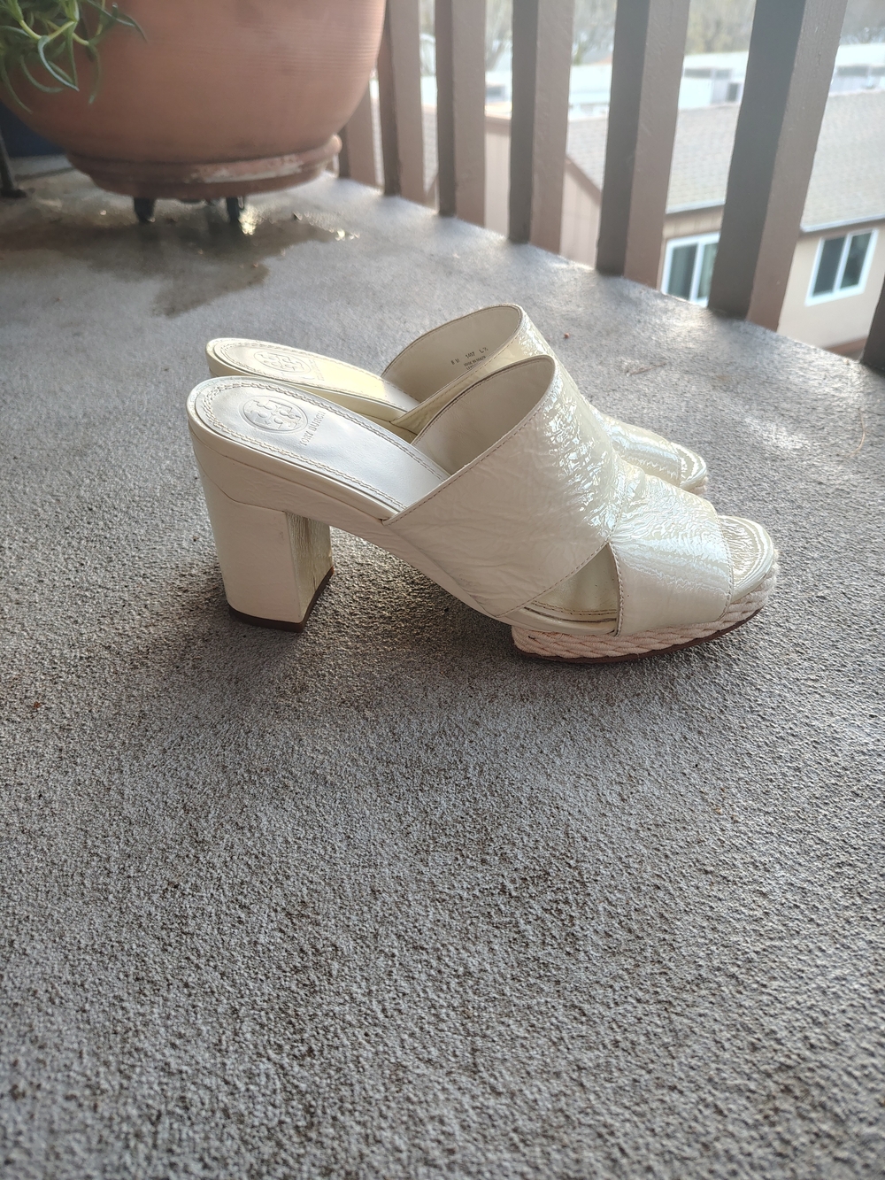 Tory Burch White Open-Toe Block Heel Mule Size 8